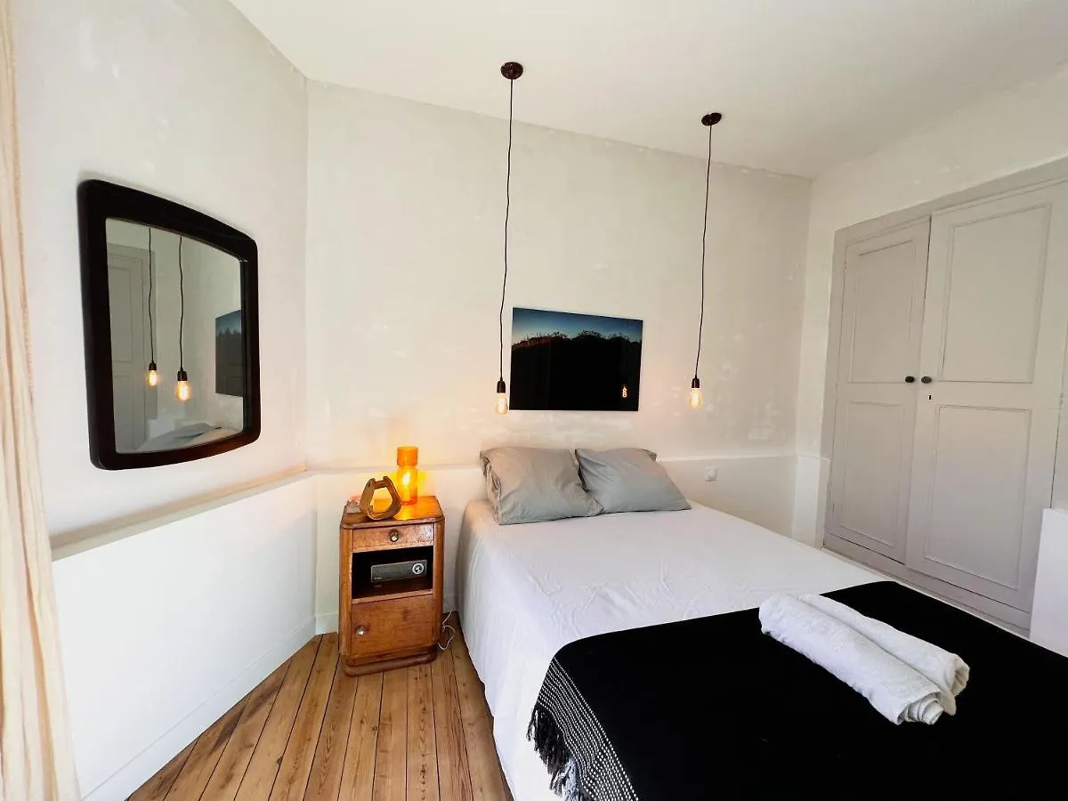 Spacious 2Br In Arles Historical Center With Terrace