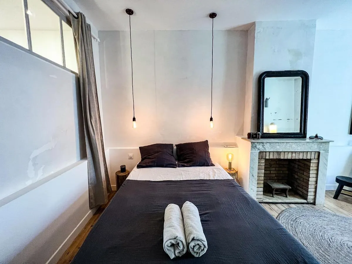 Spacious 2Br In Arles Historical Center With Terrace France