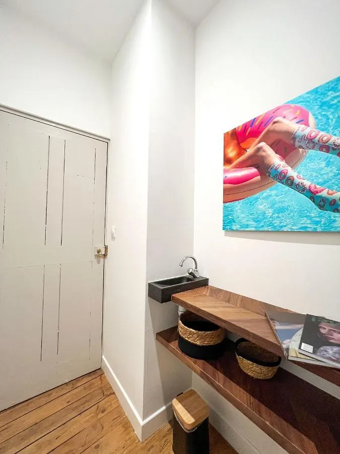 Spacious 2Br In Arles Historical Center With Terrace Appartement