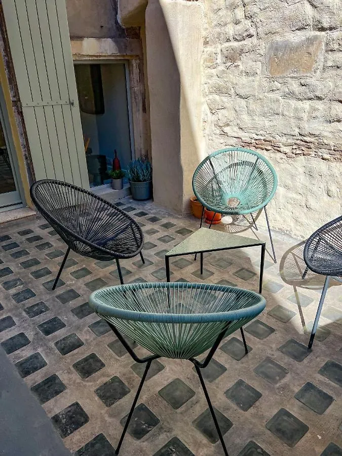 Appartement Spacious 2Br In Arles Historical Center With Terrace