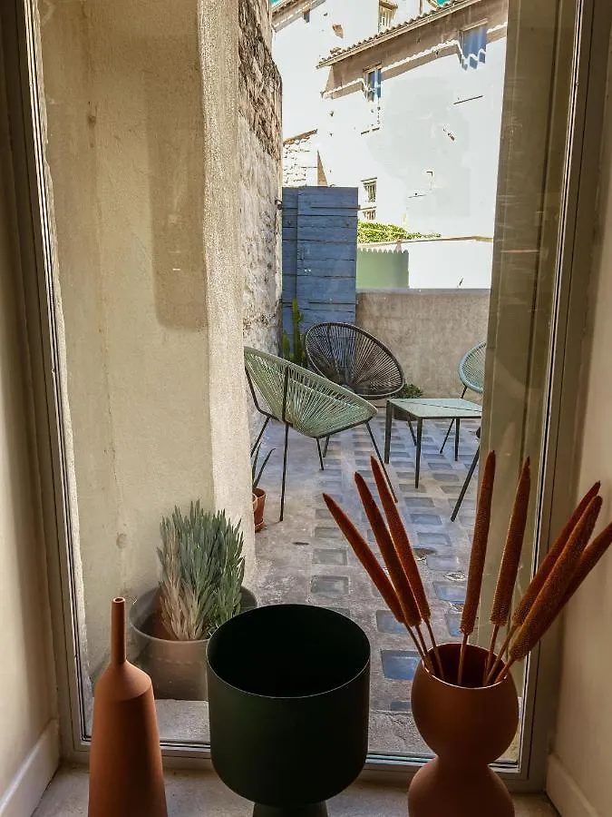 Spacious 2Br In Arles Historical Center With Terrace 0*,  France