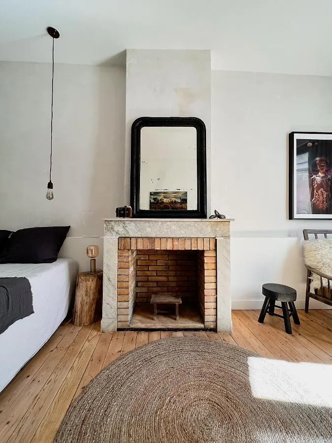 Spacious 2Br In Arles Historical Center With Terrace